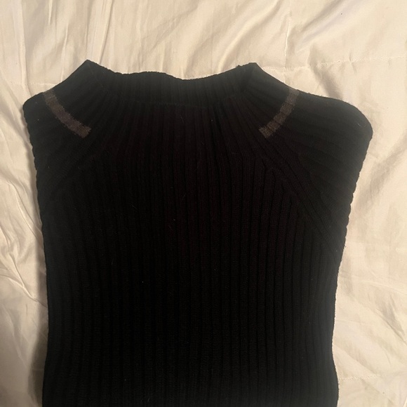 Men’s Black Ribbed Crewneck Sweater - Picture 5 of 7